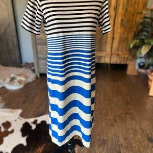 Chic Striped Midi Dress in Black and Blue